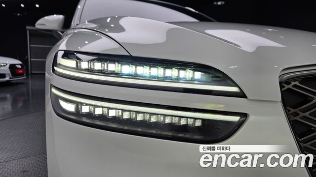 Genesis GV70 2026 — photo 8