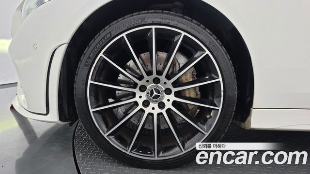 Mercedes-Benz CLS-Class 2021 — photo 5