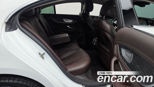 Mercedes-Benz CLS-Class 2021 — photo 17
