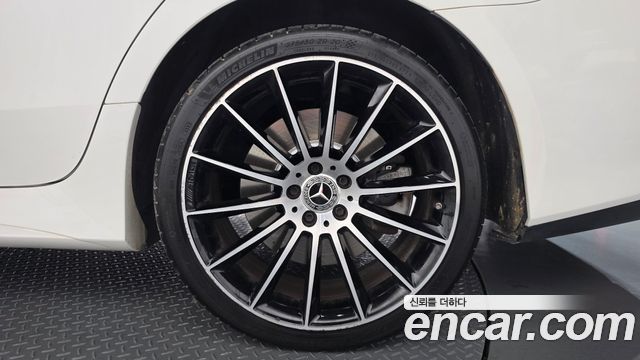 Mercedes-Benz CLS-Class 2021 — photo 7