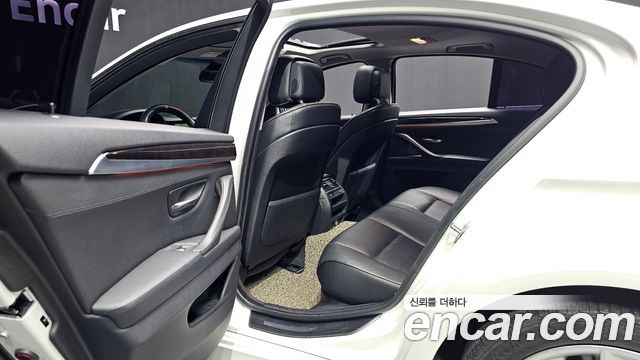 BMW 5-Series 2013 — photo 12