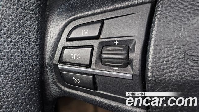 BMW 5-Series 2013 — photo 15