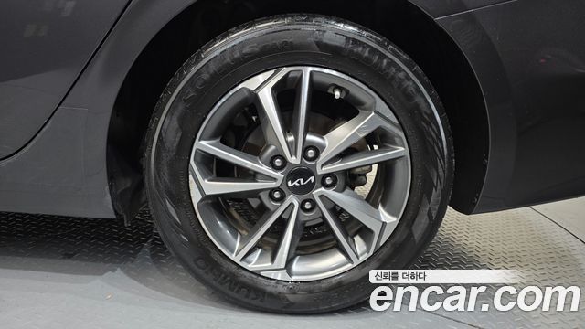 Kia K3 2023 — photo 7
