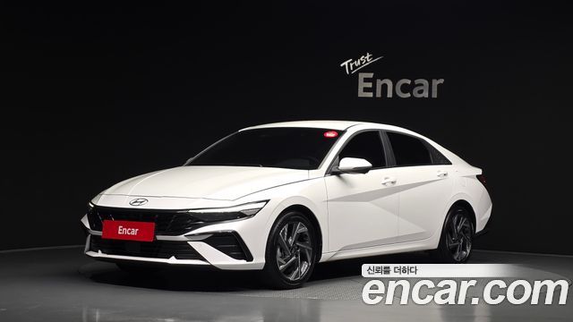 Hyundai AVANTE 2024 — photo 1