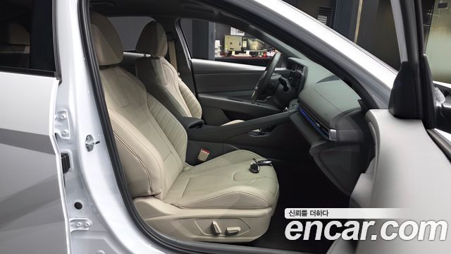 Hyundai AVANTE 2024 — photo 17