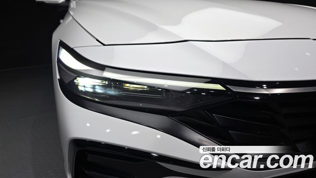 Hyundai AVANTE 2024 — photo 8