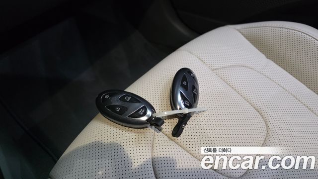 Hyundai AVANTE 2024 — photo 28