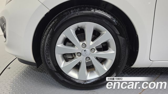Kia pride 2014 — photo 5