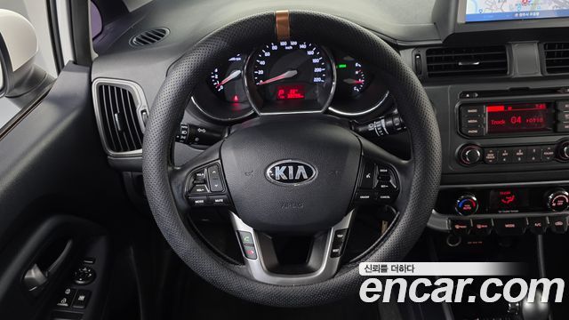 Kia pride 2014 — photo 20