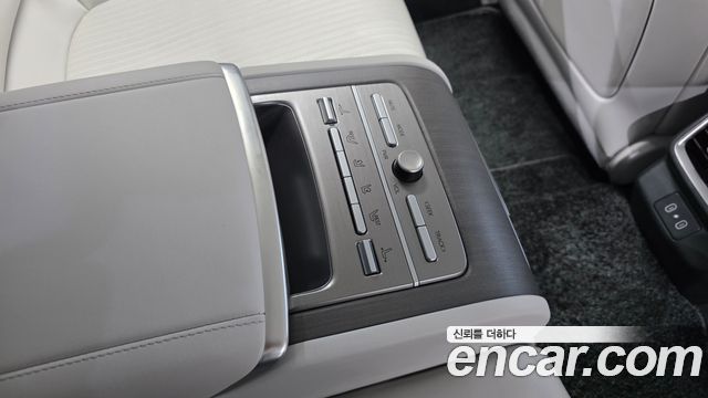 Hyundai Grandeur 2023 — photo 31