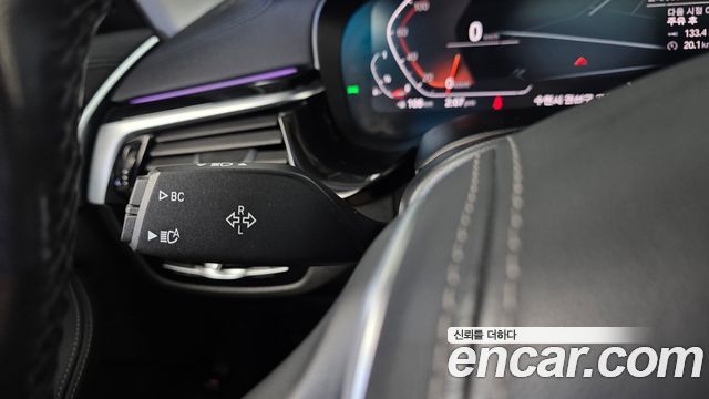 BMW 5-Series 2020 — photo 27