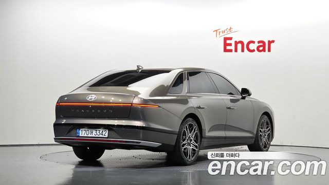 Hyundai Grandeur 2023 — photo 2