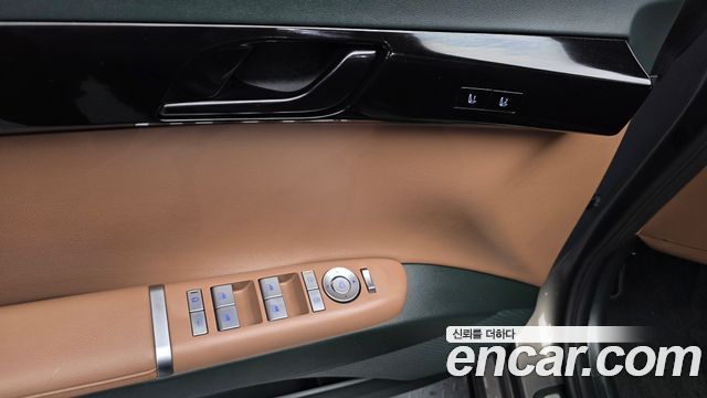 Hyundai Grandeur 2023 — photo 32