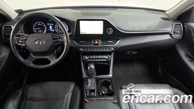 Hyundai Grandeur 2018 — photo 10
