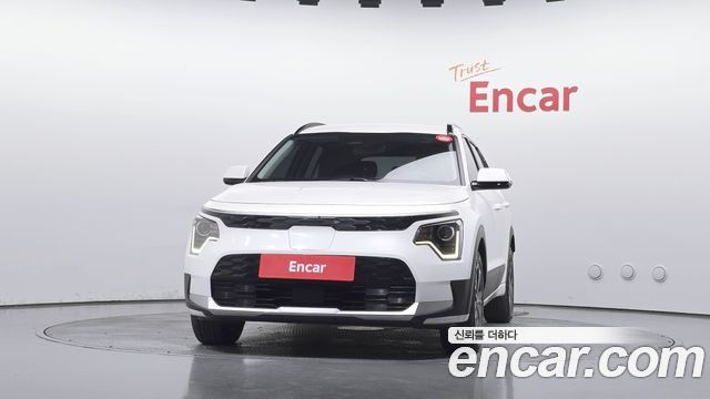 Kia Niro 2023 — photo 3