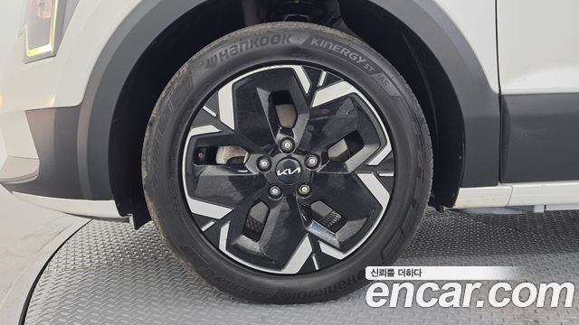 Kia Niro 2023 — photo 5