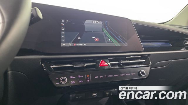 Kia Niro 2023 — photo 13
