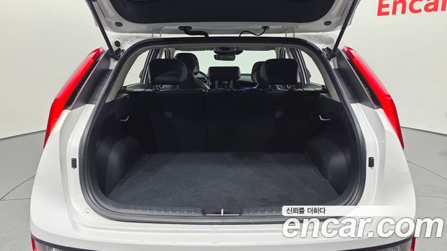 Kia Niro 2023 — photo 17