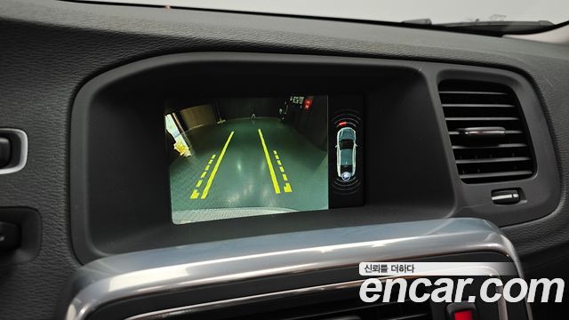 Volvo S60 2017 — photo 15