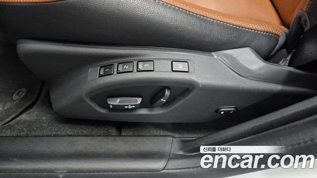 Volvo S60 2017 — photo 16