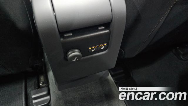 Volvo S60 2017 — photo 18