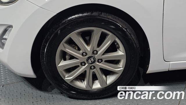 Hyundai AVANTE 2016 — photo 5