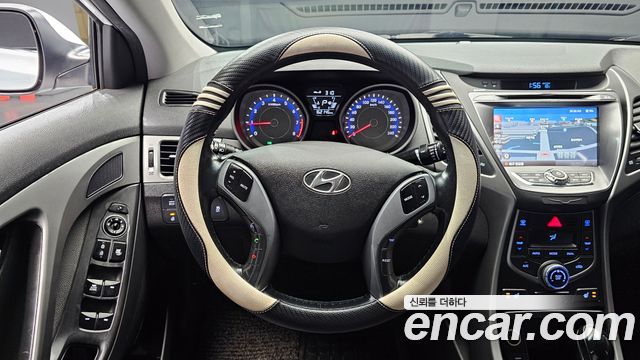 Hyundai AVANTE 2016 — photo 19