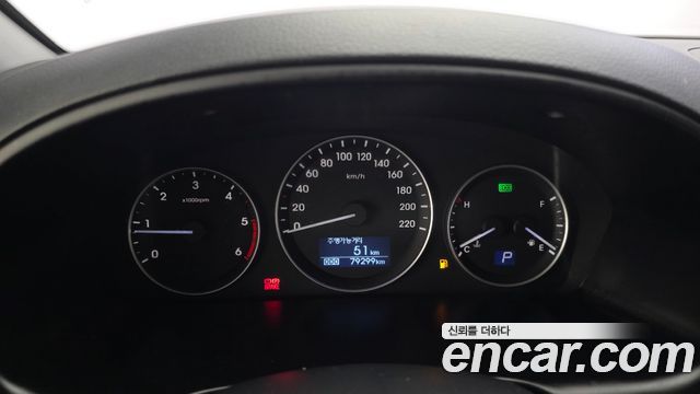 Hyundai Starex 2018 — photo 8