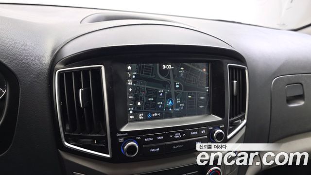 Hyundai Starex 2018 — photo 13