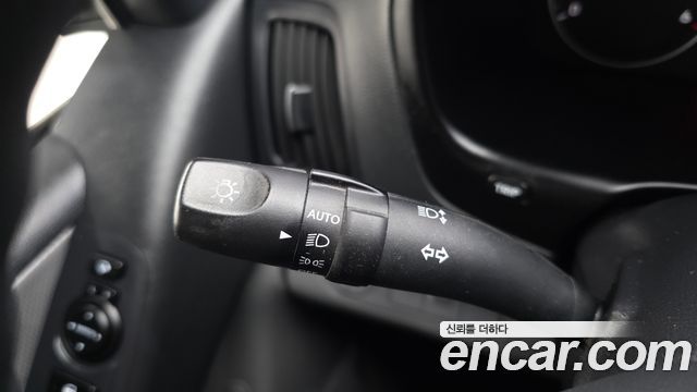 Hyundai Starex 2018 — photo 15
