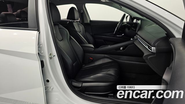 Hyundai AVANTE 2023 — photo 17