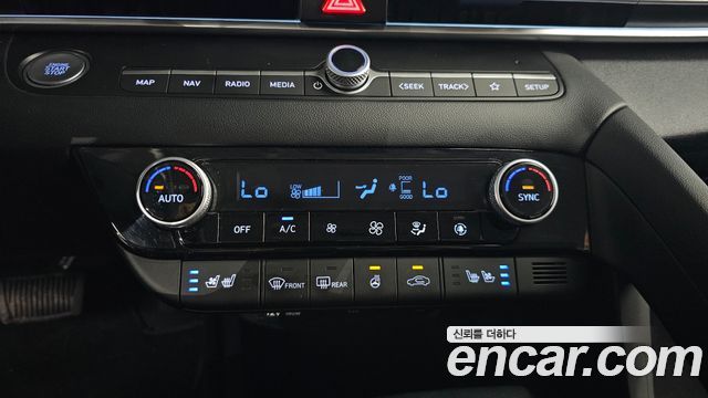 Hyundai AVANTE 2023 — photo 25