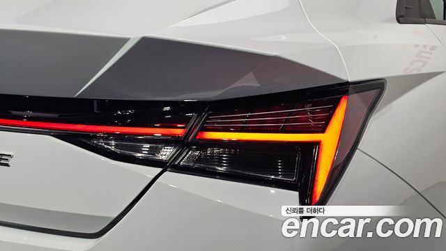Hyundai AVANTE 2023 — photo 9