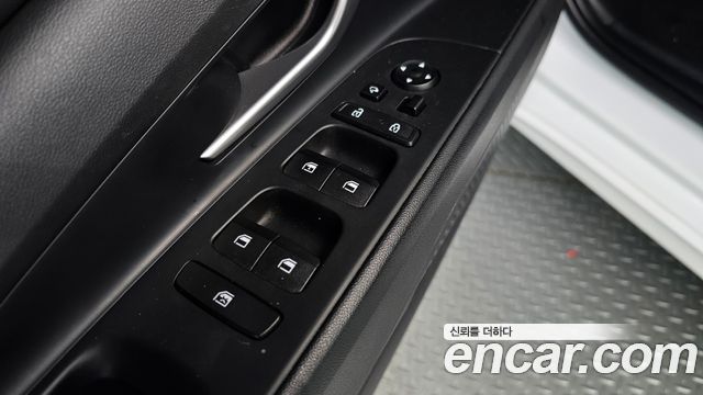 Hyundai AVANTE 2023 — photo 28