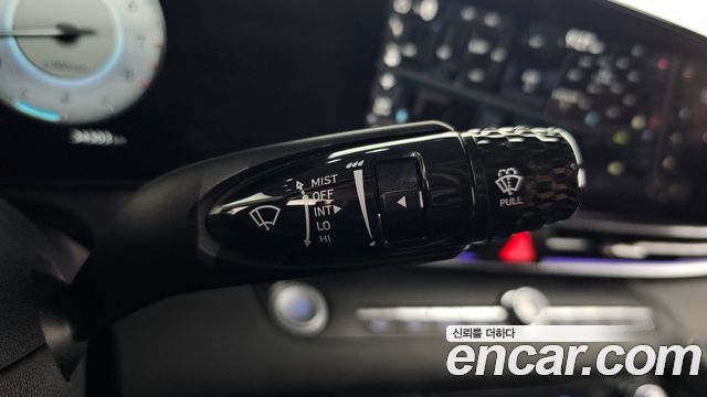 Hyundai AVANTE 2023 — photo 32