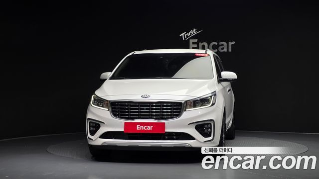 Kia Canival 2019 — photo 3