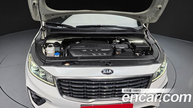 Kia Canival 2019 — photo 6