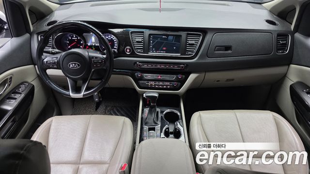 Kia Canival 2019 — photo 10