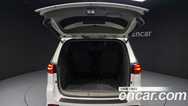 Kia Canival 2019 — photo 26
