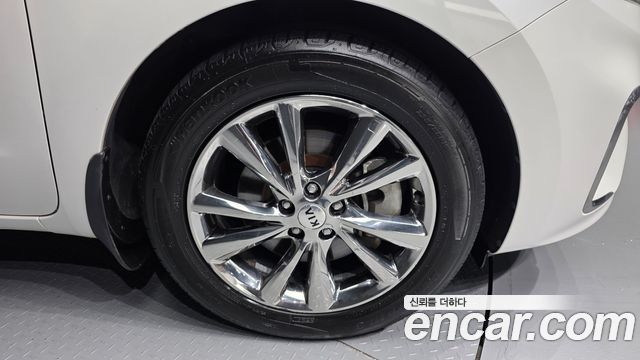 Kia Canival 2019 — photo 7