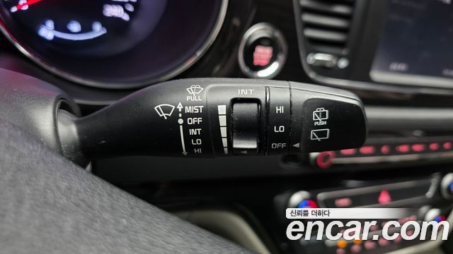 Kia Canival 2019 — photo 30
