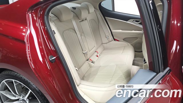 Genesis G70 2025 — photo 12
