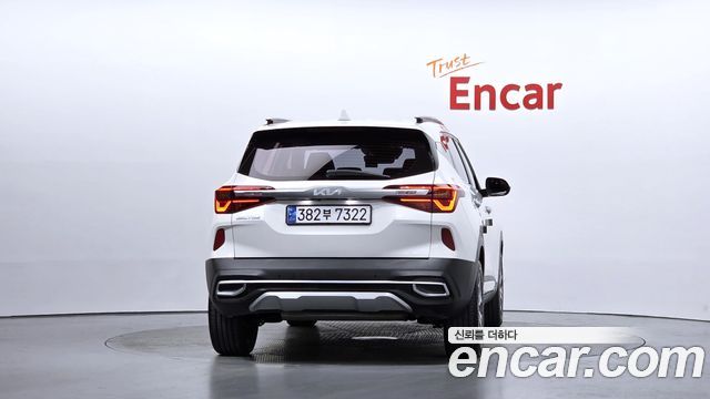 Kia Seltos 2022 — photo 4