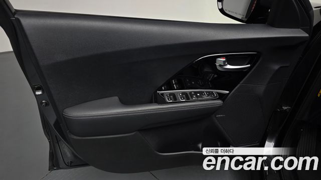 Kia Niro 2021 — photo 14
