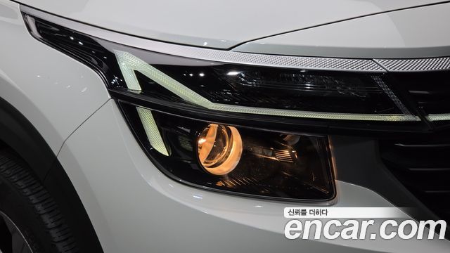 Kia Seltos 2024 — photo 8