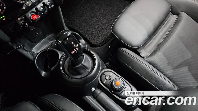 Mini Cooper 2020 — photo 12
