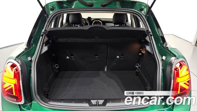 Mini Cooper 2020 — photo 26