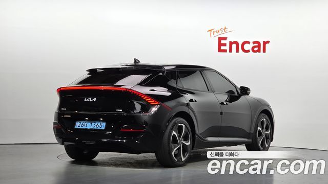 Kia EV6 2022 — photo 2