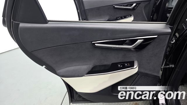 Kia EV6 2022 — photo 15