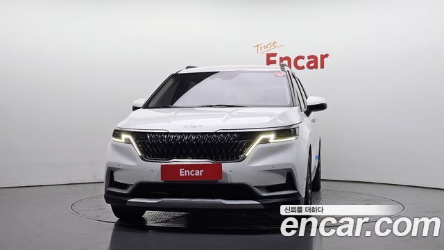 Kia Canival 2023 — photo 3